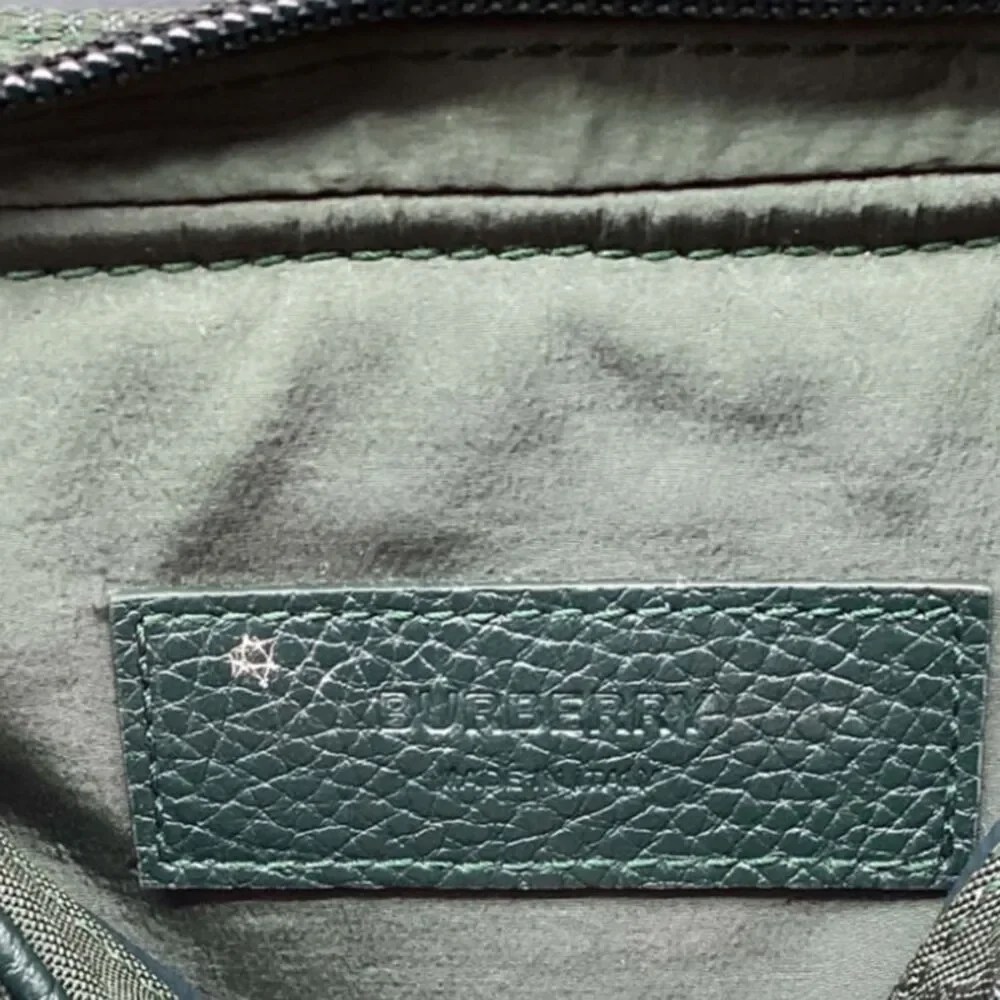 Burberry Check-Jacquard Belt Bag in Olive Polyamide - Picture 2 of 10